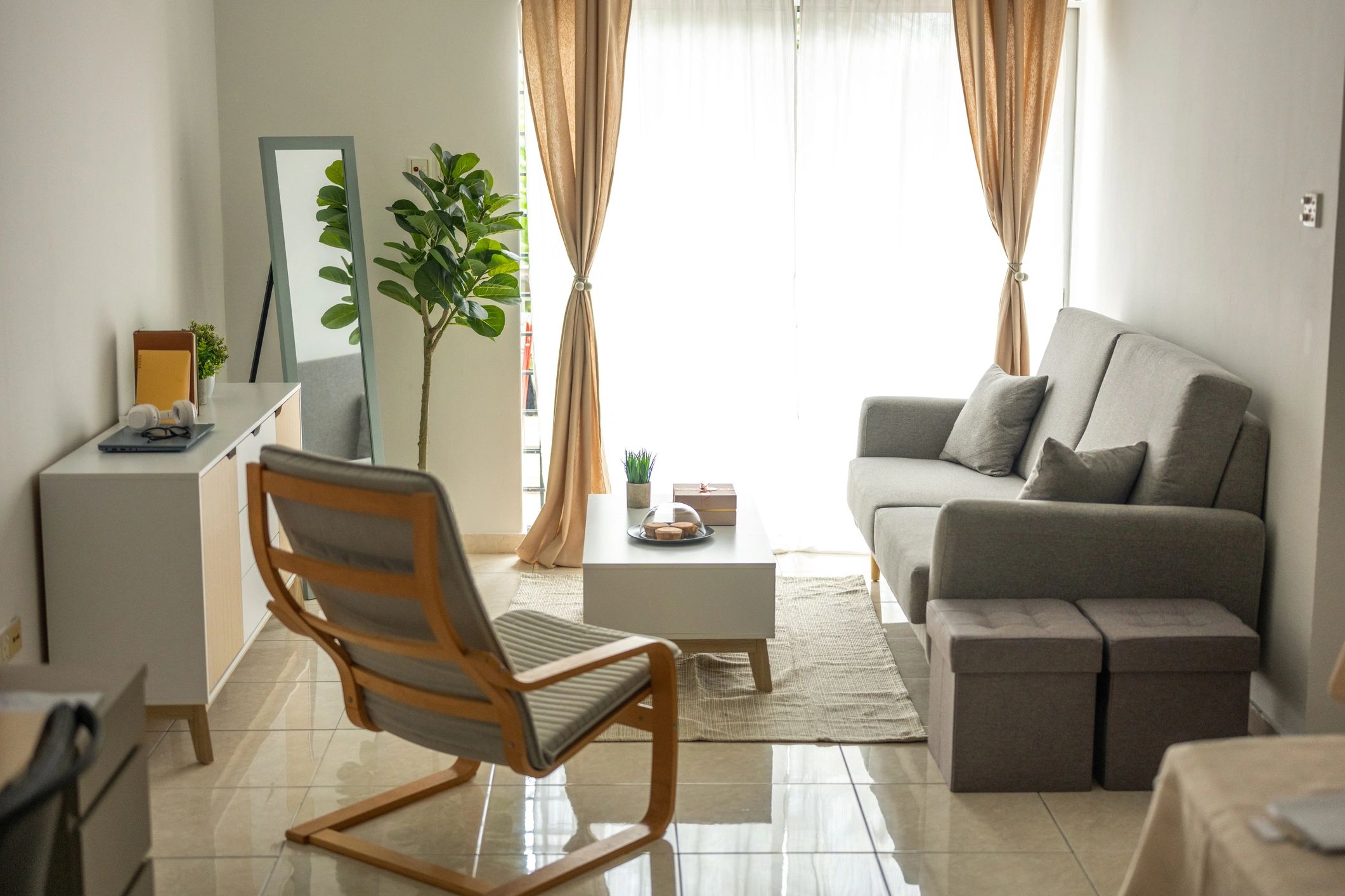 Soft and calming interior that reflects a welcoming therapy environment